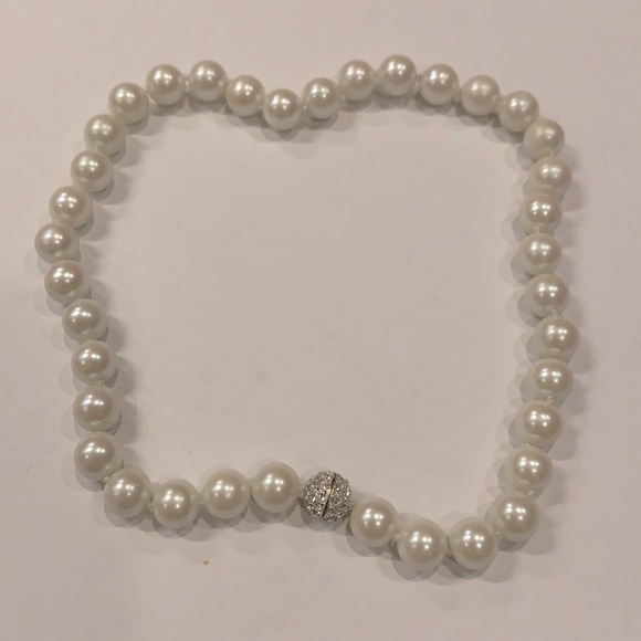 Faux Pearl Necklace with Jeweled Globe - Picture 1 of 1
